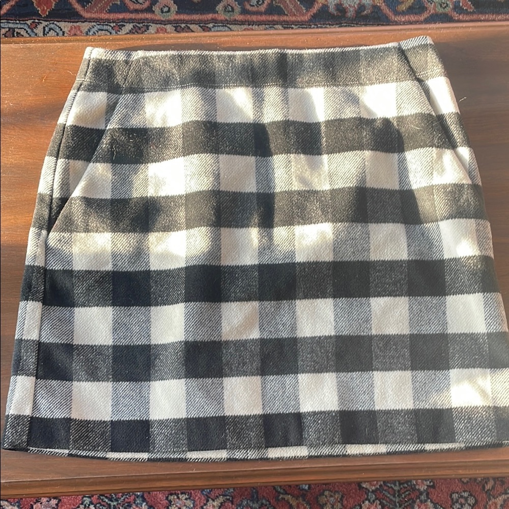 Classic Black and White Plaid Skirt